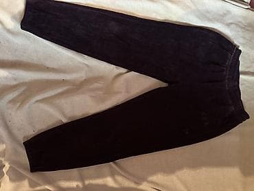 спорт шорты: Три пары женских брюк -100сом 1) Черные карго-брюки: - Прямой крой — 3