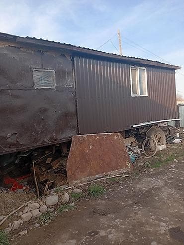 сдаю паркинг: Передвижной бытовой вагончик на шасси (самодельная база). - Корпус — 1