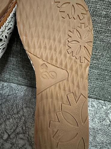 Личные вещи: Женская обувь, размер 38, натуральная кожа! Вариант 1: белые — 4