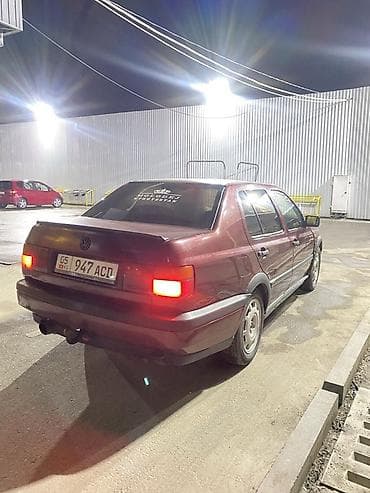 сполер на венту: Volkswagen Vento: 1993 г., 2 л, Механика, Бензин, Седан — 4