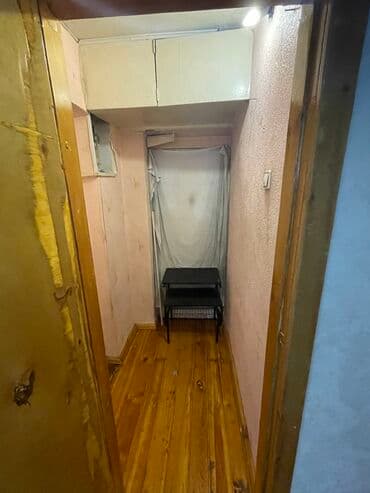 купить коммерческое помещение в бишкеке: 5 и более комнат, 100 м², 104 серия, 1 этаж, Старый ремонт — 9