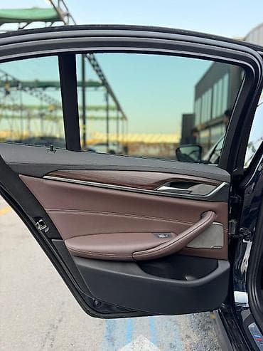 lexus e350: BMW 5 series: 2020 г., Гибрид — 10