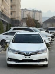 купить авто без посредников от хозяина недорого: Toyota Corolla: 2019 г., 1.8 л, Робот, Гибрид, Седан — 1