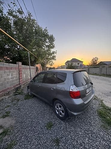 Honda Fit: 2004 г., 1.3 л, Вариатор, Бензин, Хэтчбэк