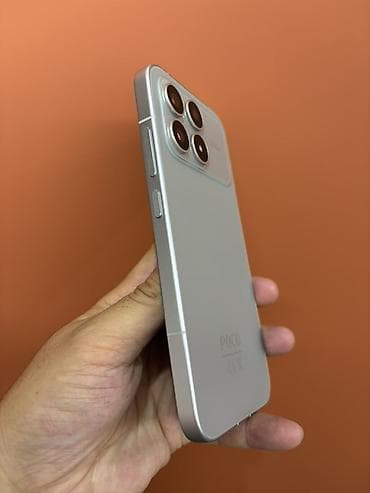 mi a4: POCO F8 Pro, серебристый Ключевые особенности: - Дисплей: безрамочный — 6