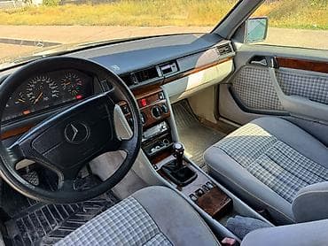 козырек 124: Mercedes-Benz W124: 1994 г., 2.8 л, Механика, Бензин, Седан — 6
