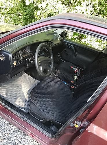 Продажа авто: Volkswagen Vento: 1992 г., 1.8 л, Механика, Бензин, Седан — 4