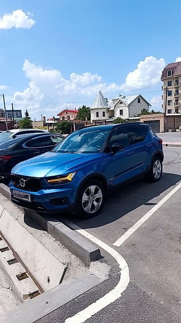Volvo : 2019 г., 2 л, Автомат, Дизель, Кроссовер