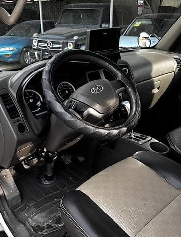 sprinter 2 7: Hyundai Porter II грузовой бортовой пикап - Тип: малотоннажный — 4