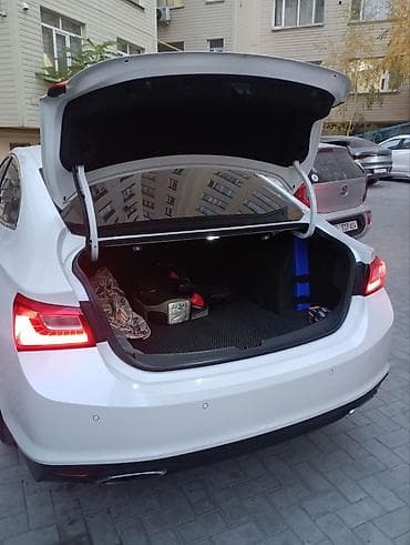 шевроле жентра: Chevrolet Malibu: 2017 г., 2 л, Автомат, Бензин, Седан — 4
