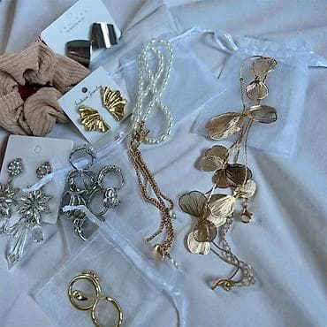 боне: 🔥 Адвент-календарь с украшениями ХИТ по цене 🔥 8 секций с — 5