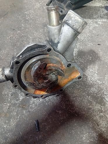 моторчик для воды: Помпа Mercedes-Benz — 1