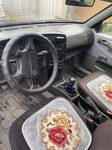 sprinter 315: Volkswagen Passat Variant: 1994 г., 2 л, Механика, Бензин, Универсал — 10