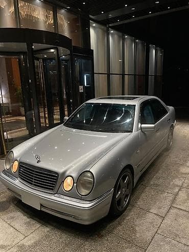 головка мерседес: Mercedes-Benz E-Class: 1997 г., 3.2 л, Автомат, Седан — 4