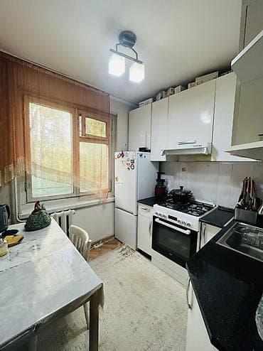 в корпусе 17: 1 комната, 33 м², 104 серия, 3 этаж — 5