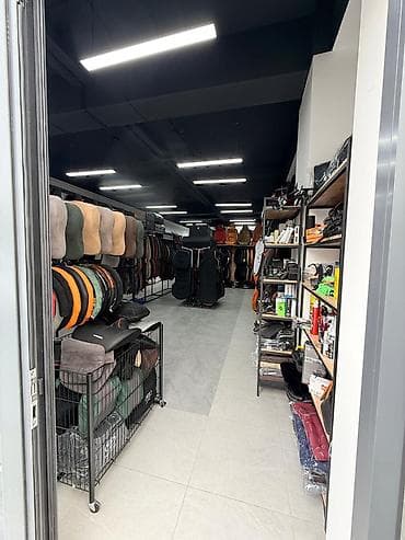 чехии: Сдается в аренду коммерческое помещение открытой планировки. 84 кв м — 2