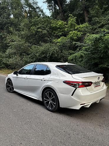 highlander platinum: Toyota Camry: 2019 г., 2.5 л, Автомат, Бензин, Седан — 3