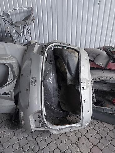 решетка харриер: Крышка багажника Toyota, Оригинал — 5