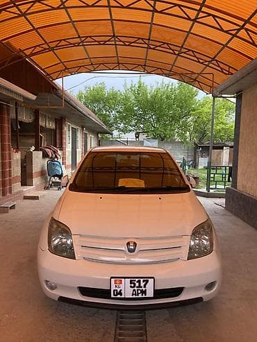 corolla runx: Toyota Ist: 2004 г., 1.5 л, Автомат, Бензин, Хэтчбэк — 3