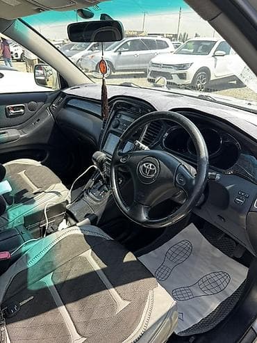 Toyota Kluger: 2003 г., 3 л, Автомат, Бензин, Кроссовер — 2