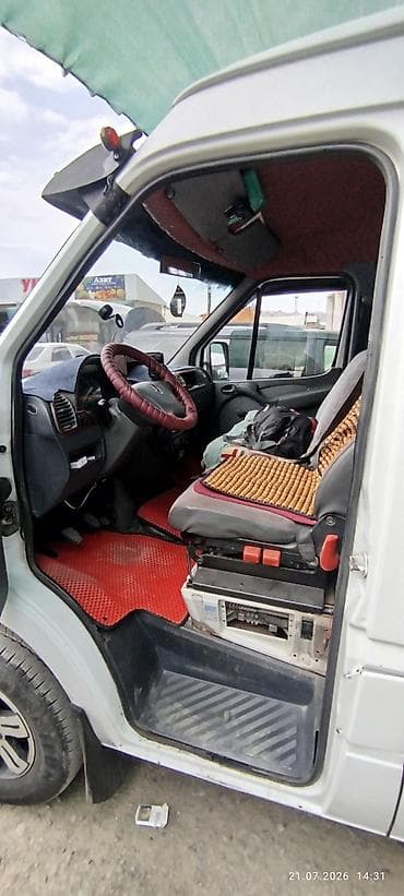 Унаа: Mercedes-Benz Спринтер: 2003 г., 2.2 л, Кол менен иштөөчү, Дизель, Вэн/Минивэн — 5