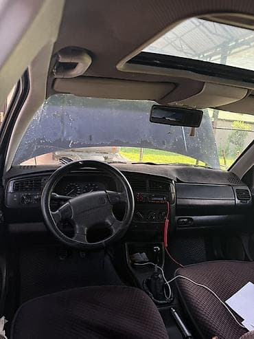 step rf3: Volkswagen Vento: 1995 г., 1.8 л, Механика, Бензин, Седан — 7