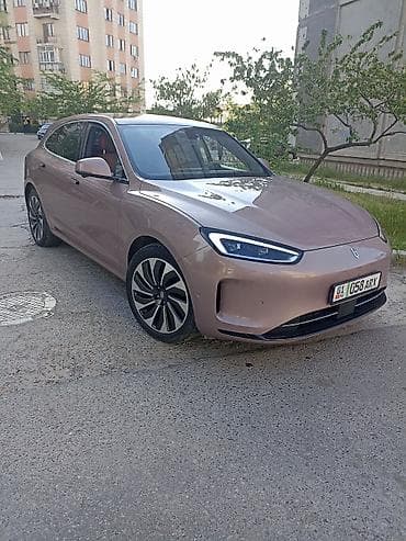 roewe ei5: Хуавей аито М5, 4 ВД премиум класса цвет коралловый — 4