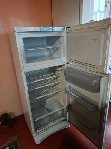 милано сигнализация: Холодильник Indesit, Двухкамерный — 3