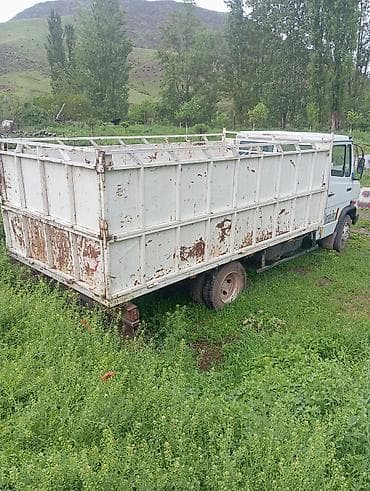 mercedes gigant: Грузовик, Mercedes-Benz, Стандарт, 6 т, Б/у — 6