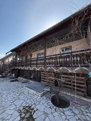 Продается дом с большим участком Участок 9соток, все коммуникации lalafo.kg да Продается дом с большим участком Участок 9соток, все коммуникации