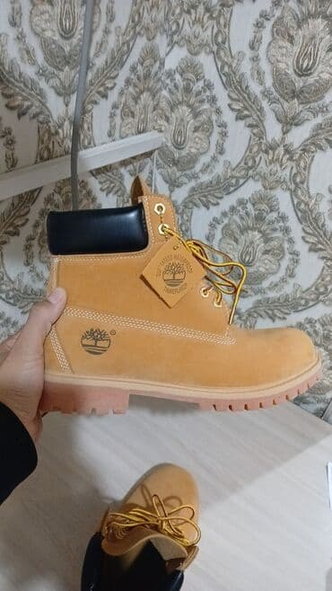 кроксы купить бишкек: Мужские ботинки, 42.5, Timberland, Новый, цвет - Желтый, Платная доставка — 5