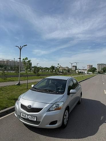 Toyota Belta: 2008 г., 1.5 л, Автомат, Бензин, Седан