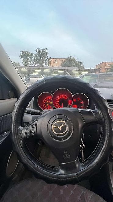 Унаа сатуу: Mazda 3: 2004 г., 2 л, Кол менен иштөөчү, Бензин, Седан — 4