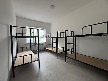 суворова: 240 м², 7 комнат, Балкон застеклен, Бронированные двери, Забор, огорожен — 1