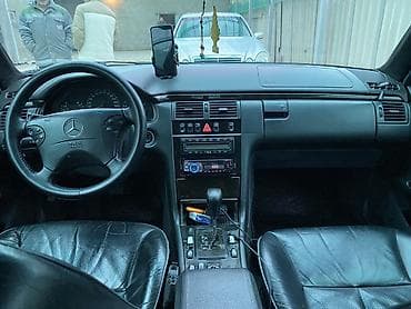 mercedes benz w210: Mercedes-Benz E-Class: 2001 г., Седан — 4