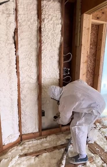 Услуги по строительству и ремонту: Утепление потолоков, Утепление крыши | Утепление бани, Утепление завода, Утепление дома Penoplex, Пенополистирол, Пенопласт Больше 6 лет опыта — 7