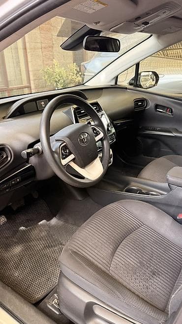 тойота приус с: Toyota Prius: 2017 г., 1.8 л, Вариатор, Гибрид, Хэтчбэк — 4