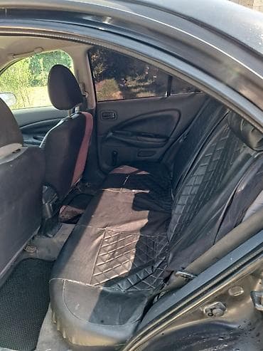 pasat b5: Nissan Almera Classic: 2004 г., Механика, Седан — 5