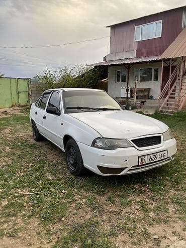 Daewoo Nexia: 2010 г., 1.6 л, Механика, Бензин, Седан