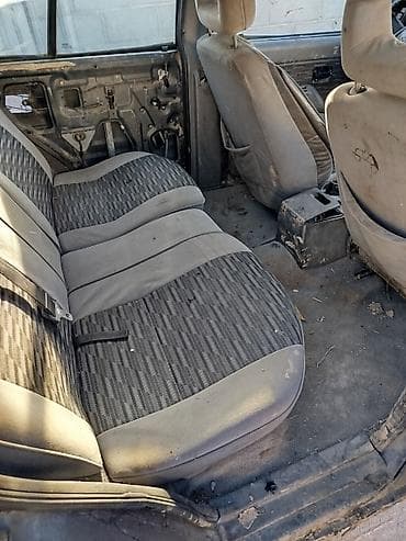 Унаа: Opel Frontera: 1990 г., 2.5 л, Кол менен иштөөчү, Бензин, Жол тандабас — 5