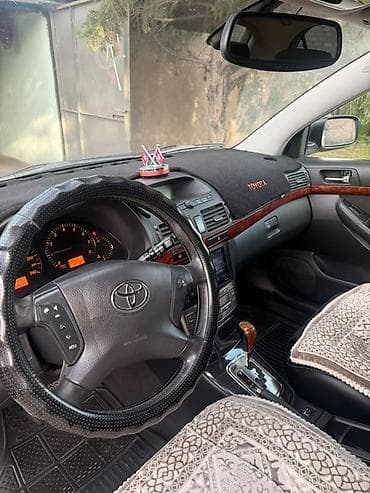 Транспорт: Toyota Avensis: 2005 г., 1.8 л, Автомат, Бензин, Седан — 6