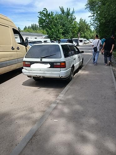 Унаа сатуу: Volkswagen Passat Variant: 1991 г., Кол менен иштөөчү, Бензин, Универсал — 1