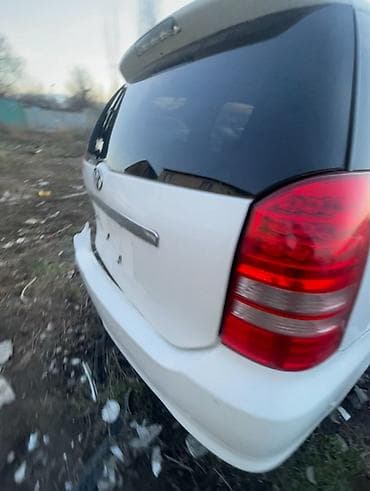 меняю на тойота ист: Toyota WISH: 2003 г., 1.8 л, Бензин — 8