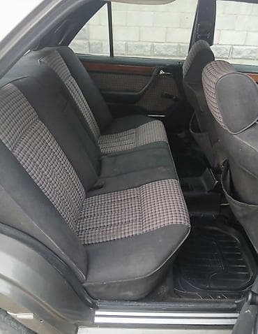 bew e34: Mercedes-Benz W124: 1991 г., Седан — 7