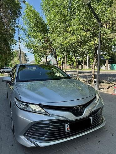 Toyota Camry: 2018 г., 2.5 л, Автомат, Бензин, Седан