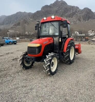 Трактор Доедонг полноразмерный колесный, с закрытой кабиной at lalafo.kg Трактор Доедонг полноразмерный колесный, с закрытой кабиной