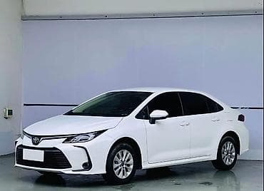 Toyota Corolla: 2023 г.
