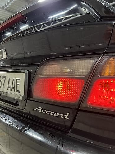 туманик фит: Honda Accord: 2000 г., 1.8 л, Автомат, Бензин, Седан — 8