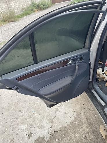 Транспорт: Разбор запчастей Авто на разбор: Mercedes-Benz C‑Class (седан, W203 — 3