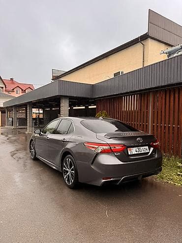 Toyota Camry: 2019 г., 2.5 л, Автомат, Бензин, Седан — 3